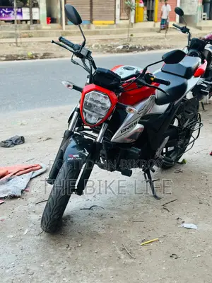 সুজুকি জিক্সার এফআই এবিএস ২০২৪ অরেঞ্জ