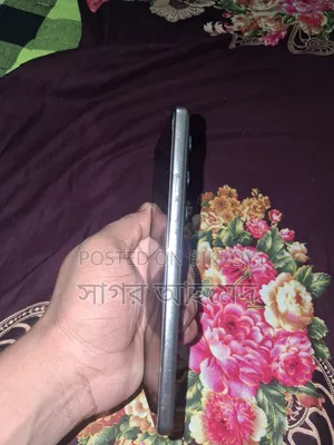Tecno Camon 40 128 GB Silver
