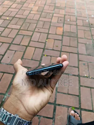 Apple iPhone 11 Pro Max 64 GB Green