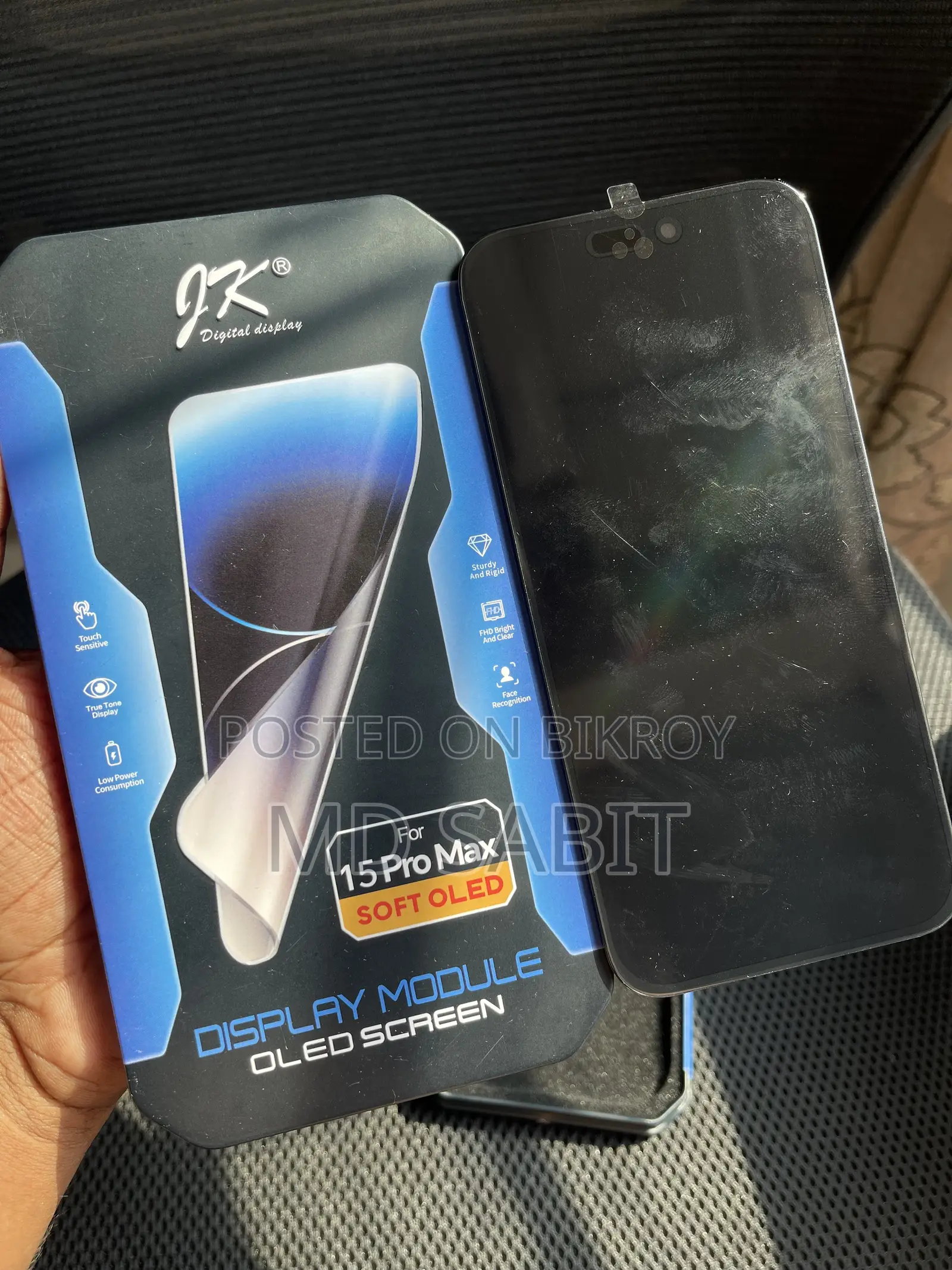 iPhone 15 Pro Max Display