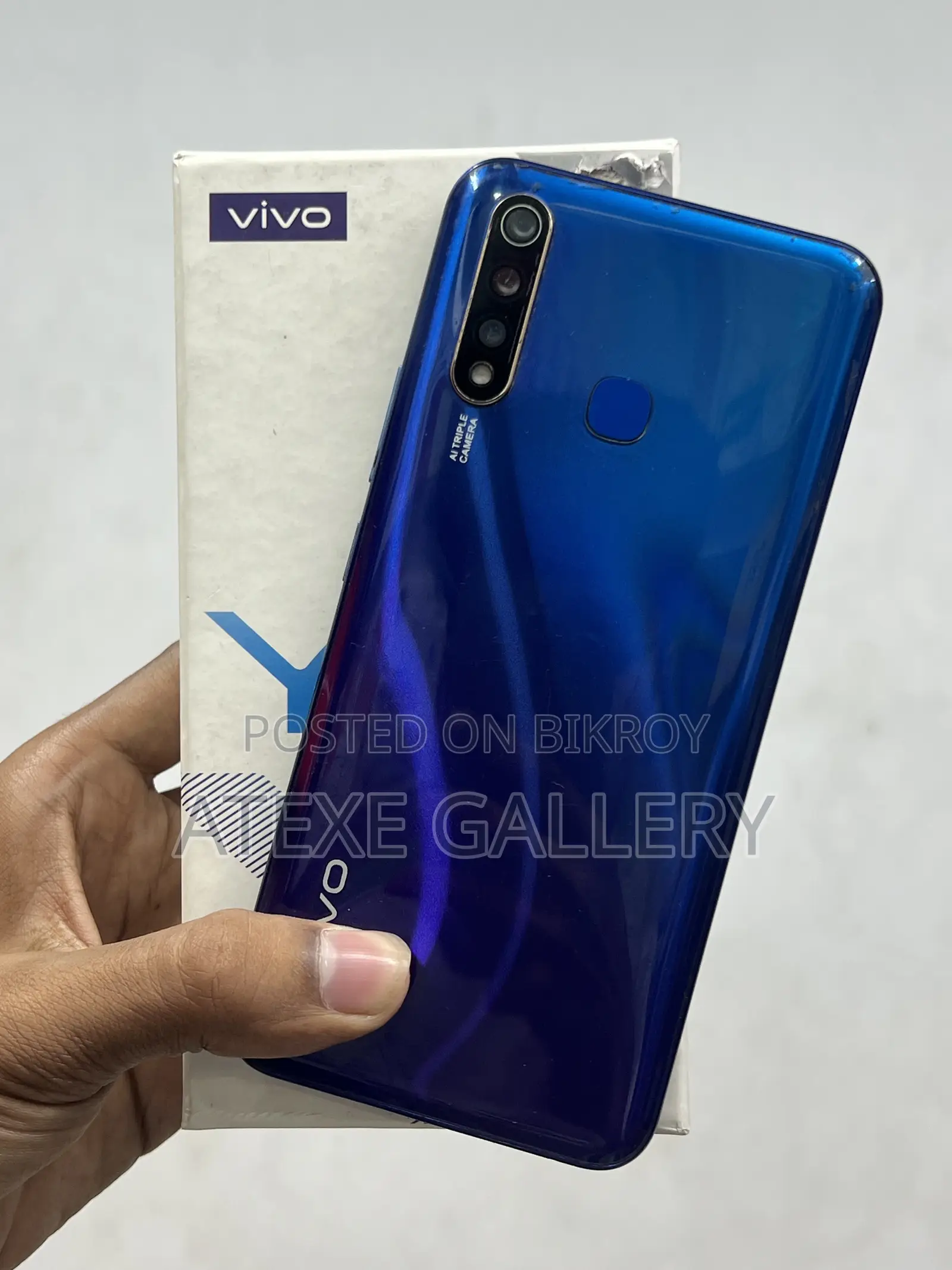 Vivo Y19 128 GB Blue