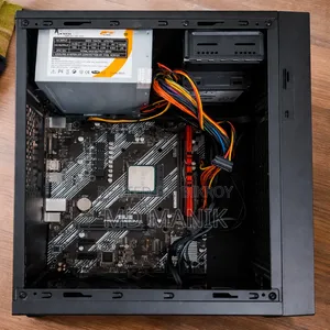 Desktop Computer 8GB AMD Ryzen 5 SSD 250GB