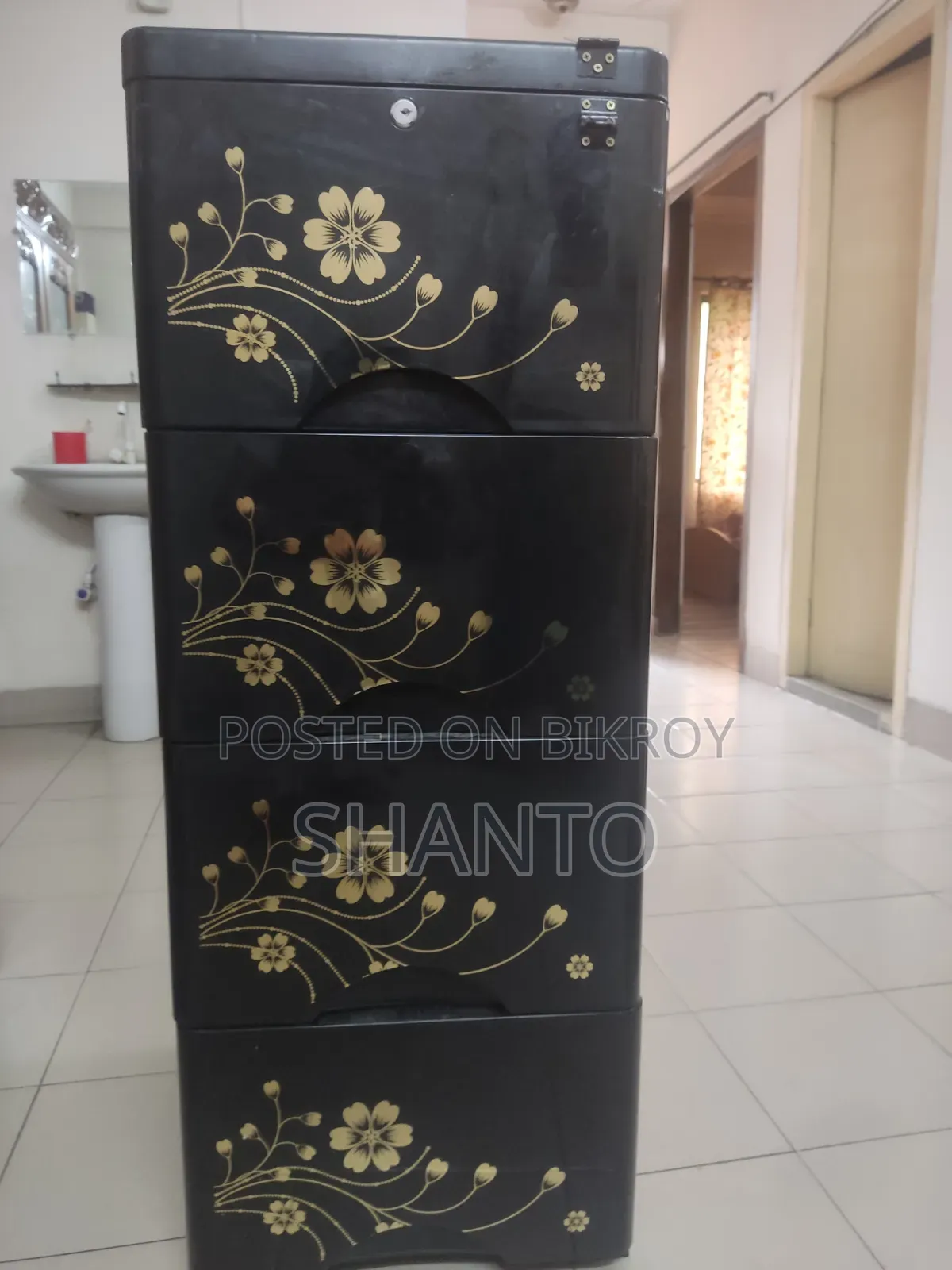 আরএফএল ওয়ারড্রোব