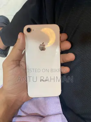 Apple iPhone SE (2020) 128 GB Gold