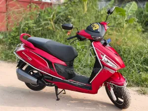 New Hero Maestro Edge 2025 Red