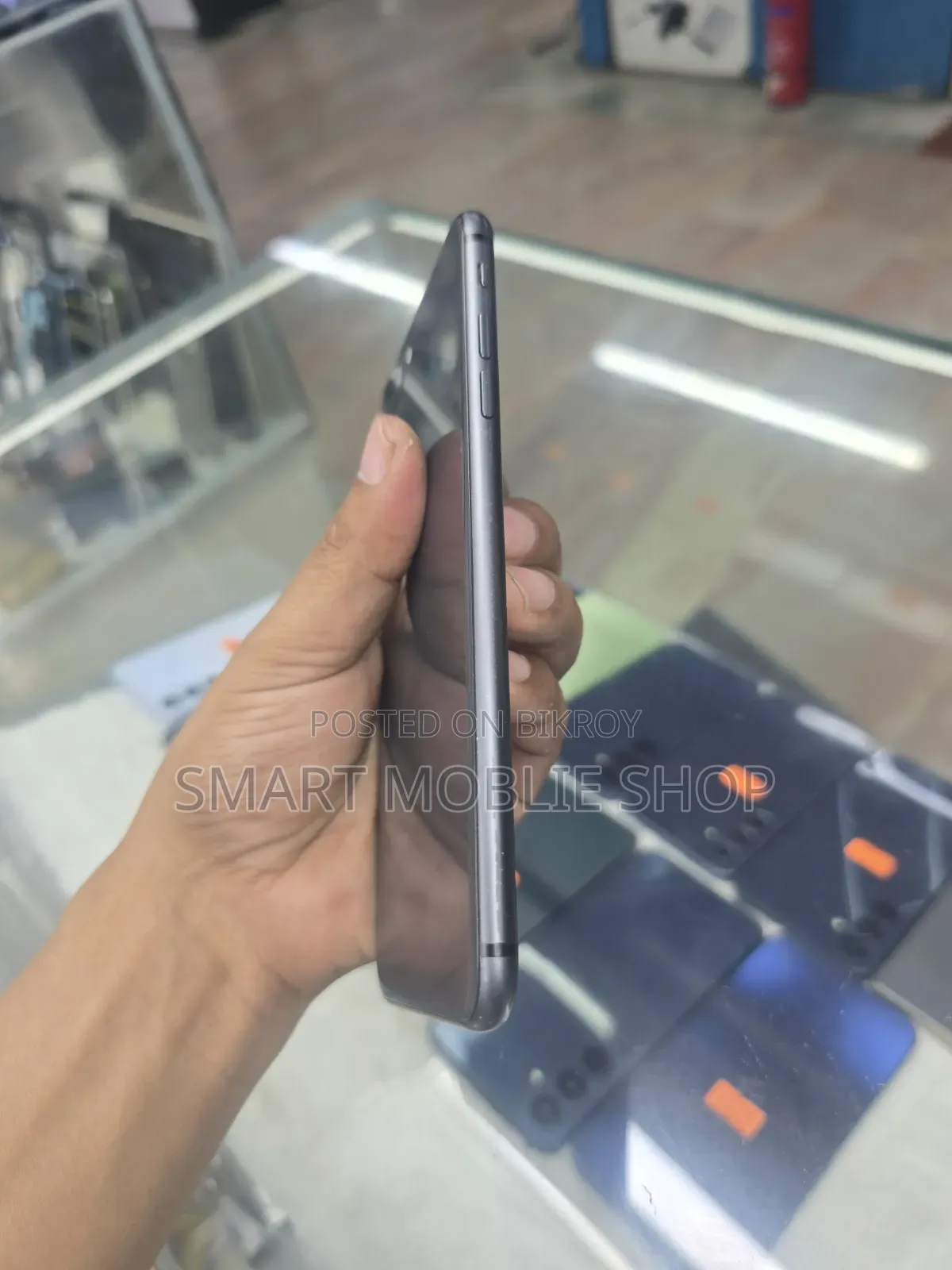 Apple iPhone 8 Plus 64 GB Black
