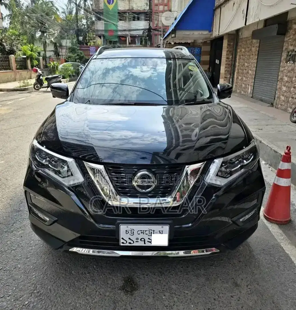 নিসান এক্স-ট্রেইল ২.০ হাইব্রিড ফ্রন্ট হুইল ড্রাইভ ২০২০ কালো