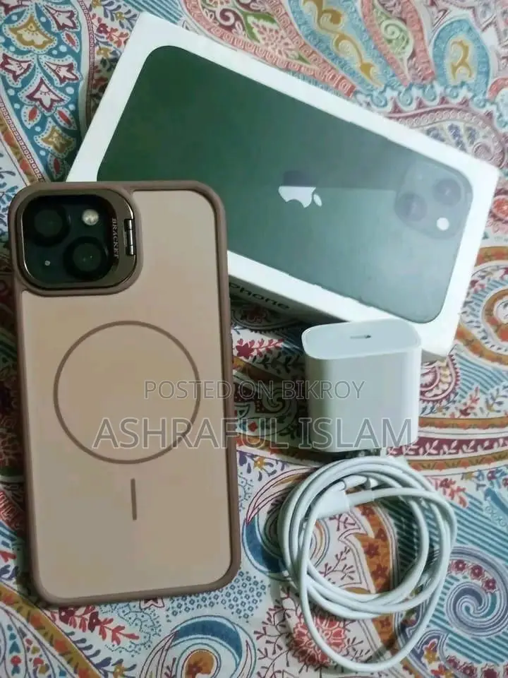 Apple iPhone 13 128 GB Green