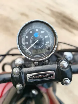 নিউ বাজাজ অ্যাভেঞ্জার ১৫০ স্ট্রিট ২০১৭ রেড