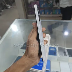 টেকনো ১২৮ জিবি সাদা
