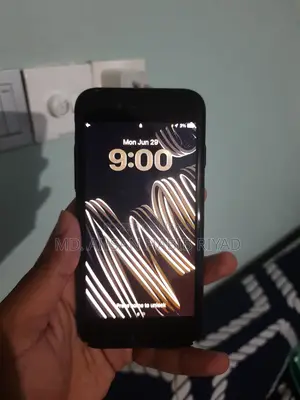 Apple iPhone SE (2020) 64 GB Black