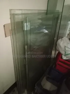 ১ পিস গ্লাস ডোর, ৩০ পিস ৮মিমি, ৬মিমি, বড়, মাঝারি ও ছোট সাইজ