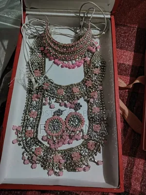 অর্নামেন্টস