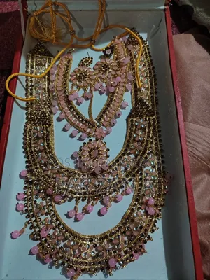 অর্নামেন্টস