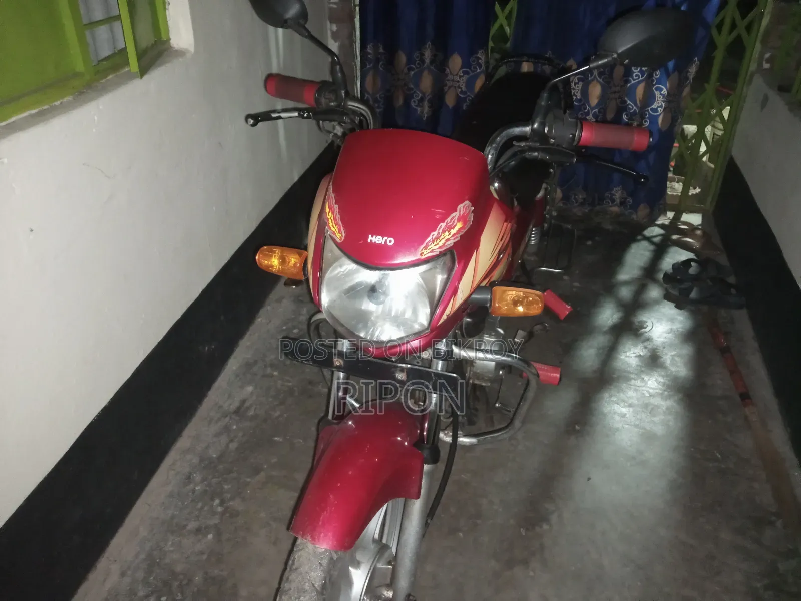 Hero HF Deluxe 2018 Red
