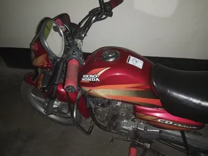 Hero HF Deluxe 2018 Red