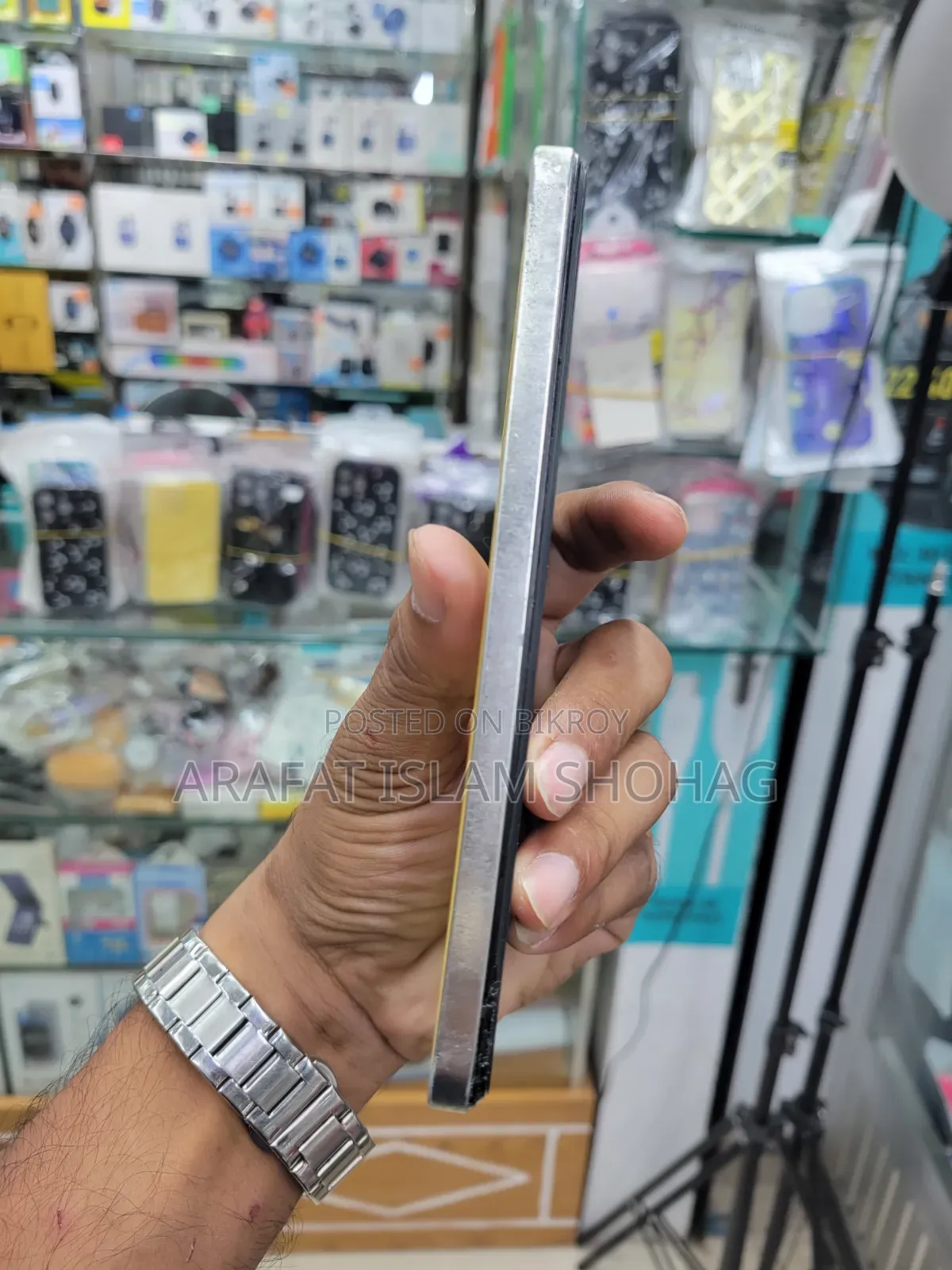 Vivo V25e 128 GB Gold