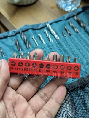 Bosch Professional GSB 16 Re Drill
