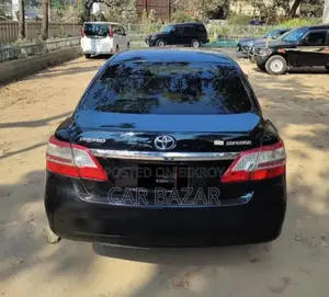 টয়োটা প্রিমিও ২০১১ কালো