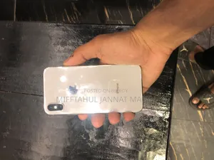অ্যাপল আইফোন এক্সএস ২৫৬ জিবি সাদা