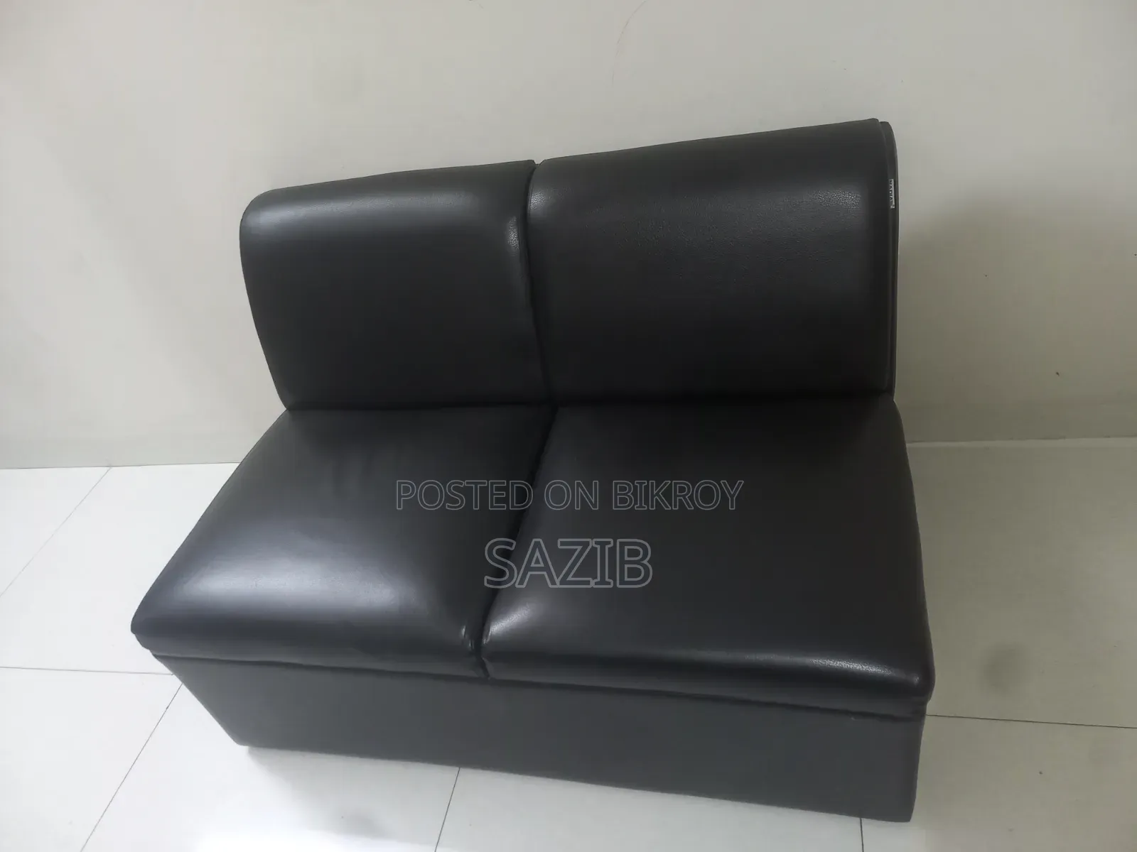 সোফা সেট টি টেবিল সহ বিক্রি