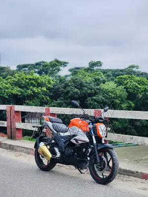 Suzuki Gixxer Fi ABS 2022 Orange