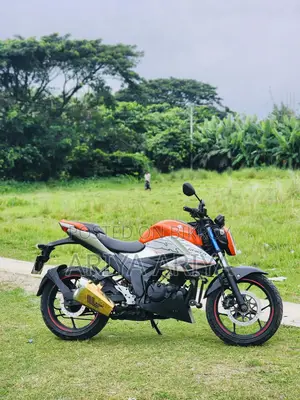 Suzuki Gixxer Fi ABS 2022 Orange