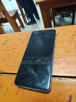 Vivo Y21 64 GB White