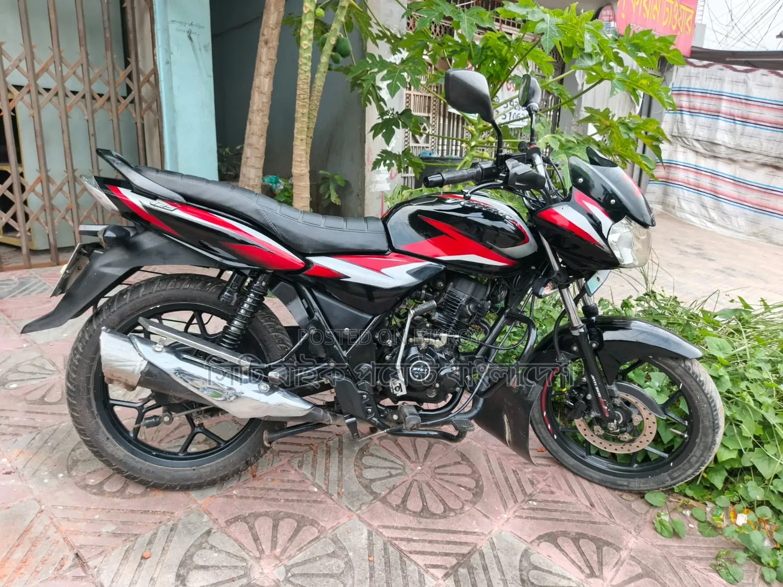New Bajaj Discover 125 2021 Black