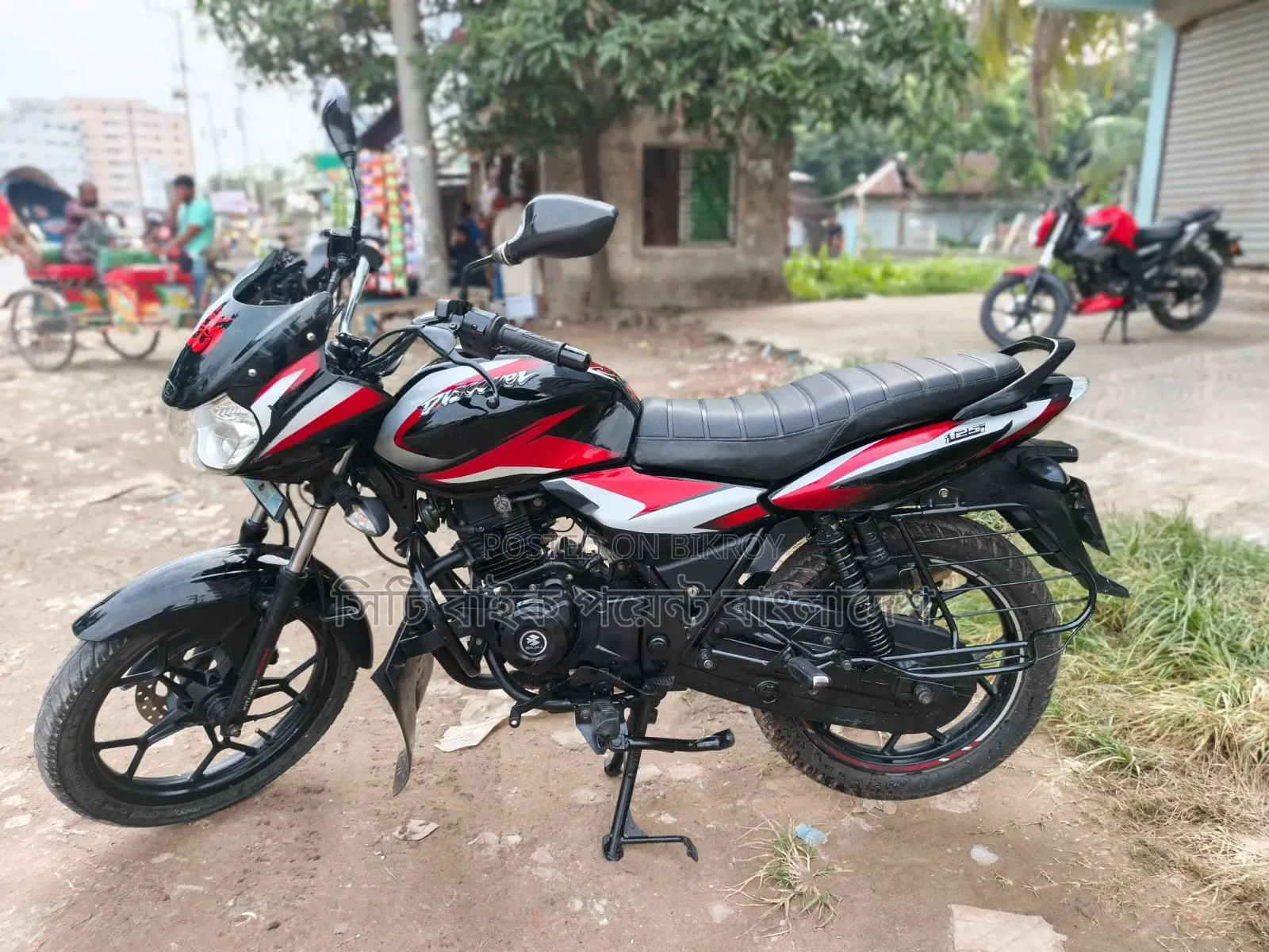 New Bajaj Discover 125 2021 Black