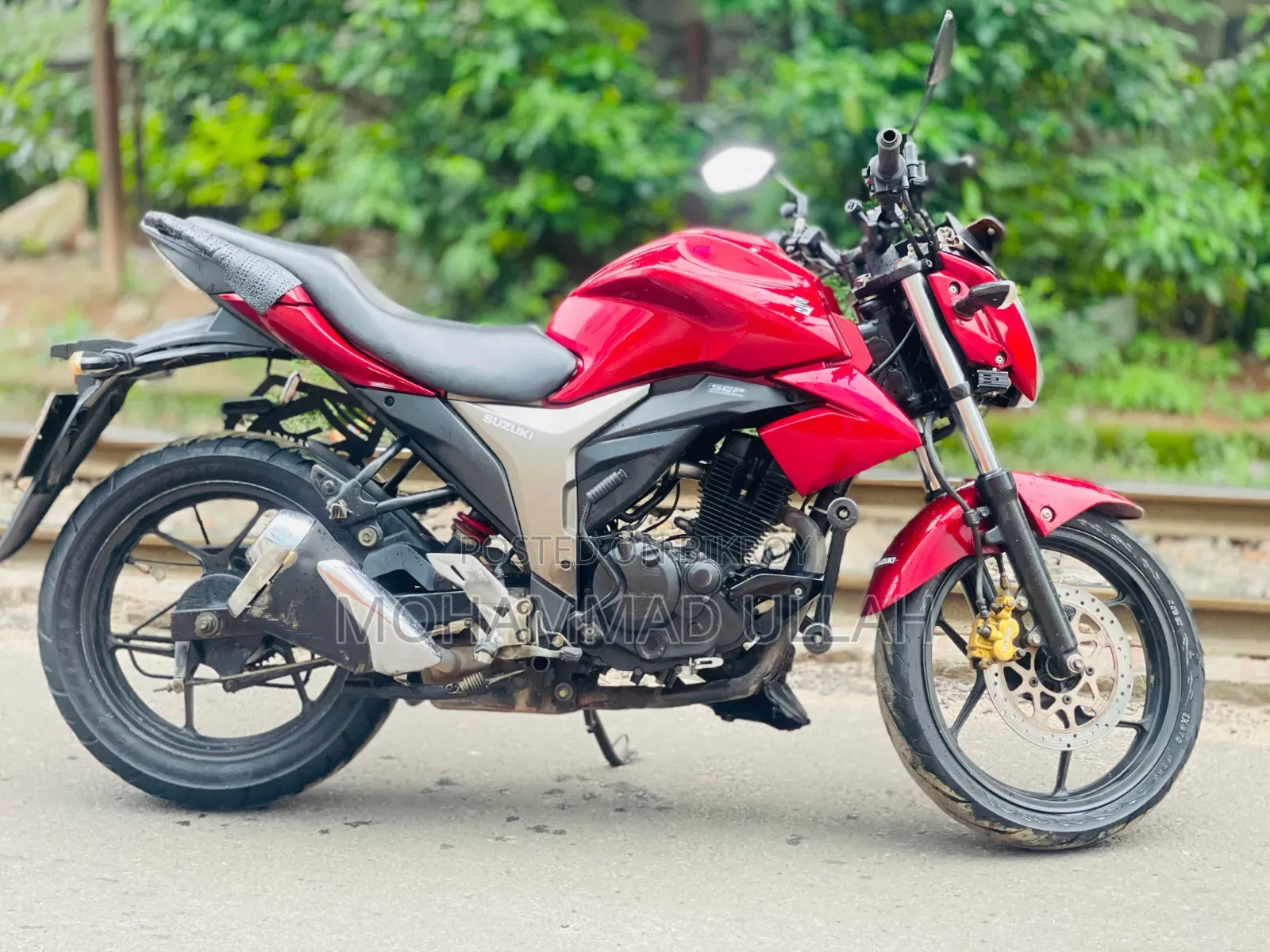 সুজুকি জিক্সার মনোটোন ২০২২ লাল