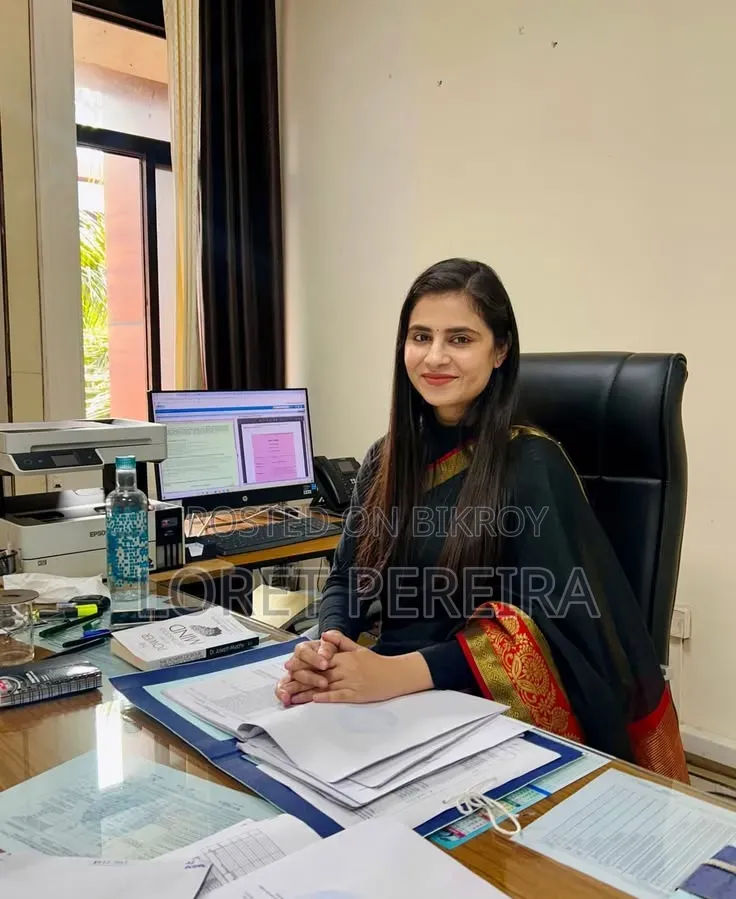 রিসেপশনিস্ট প্রয়োজন