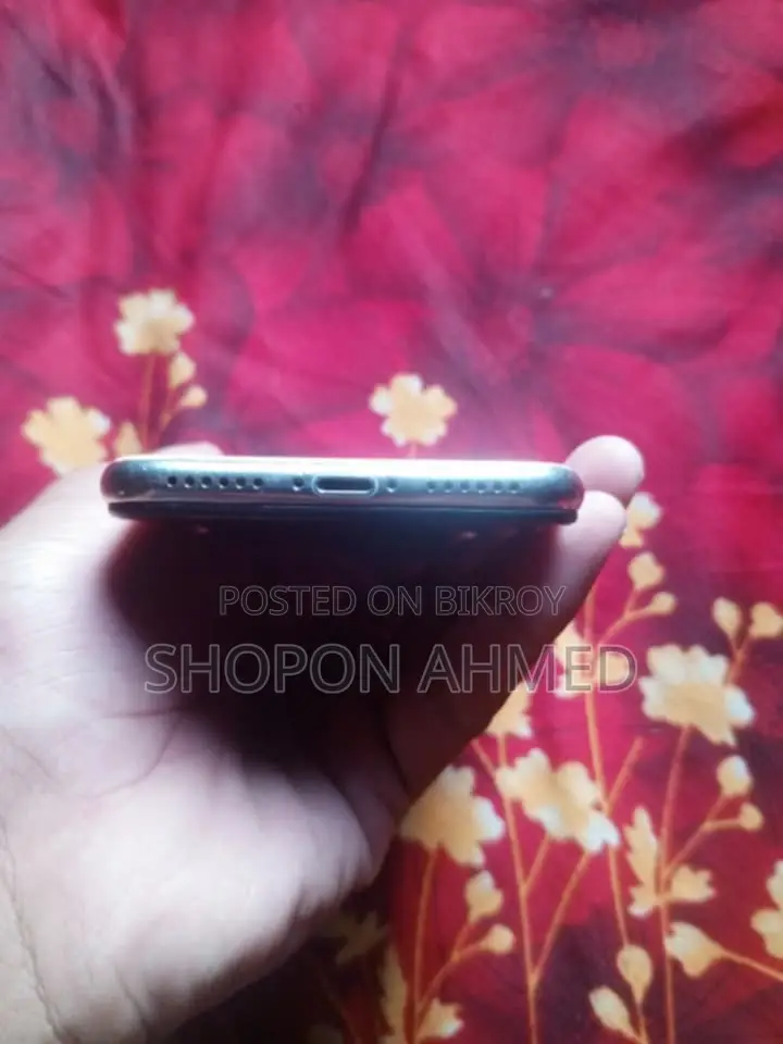 Apple iPhone X 64 GB Gold