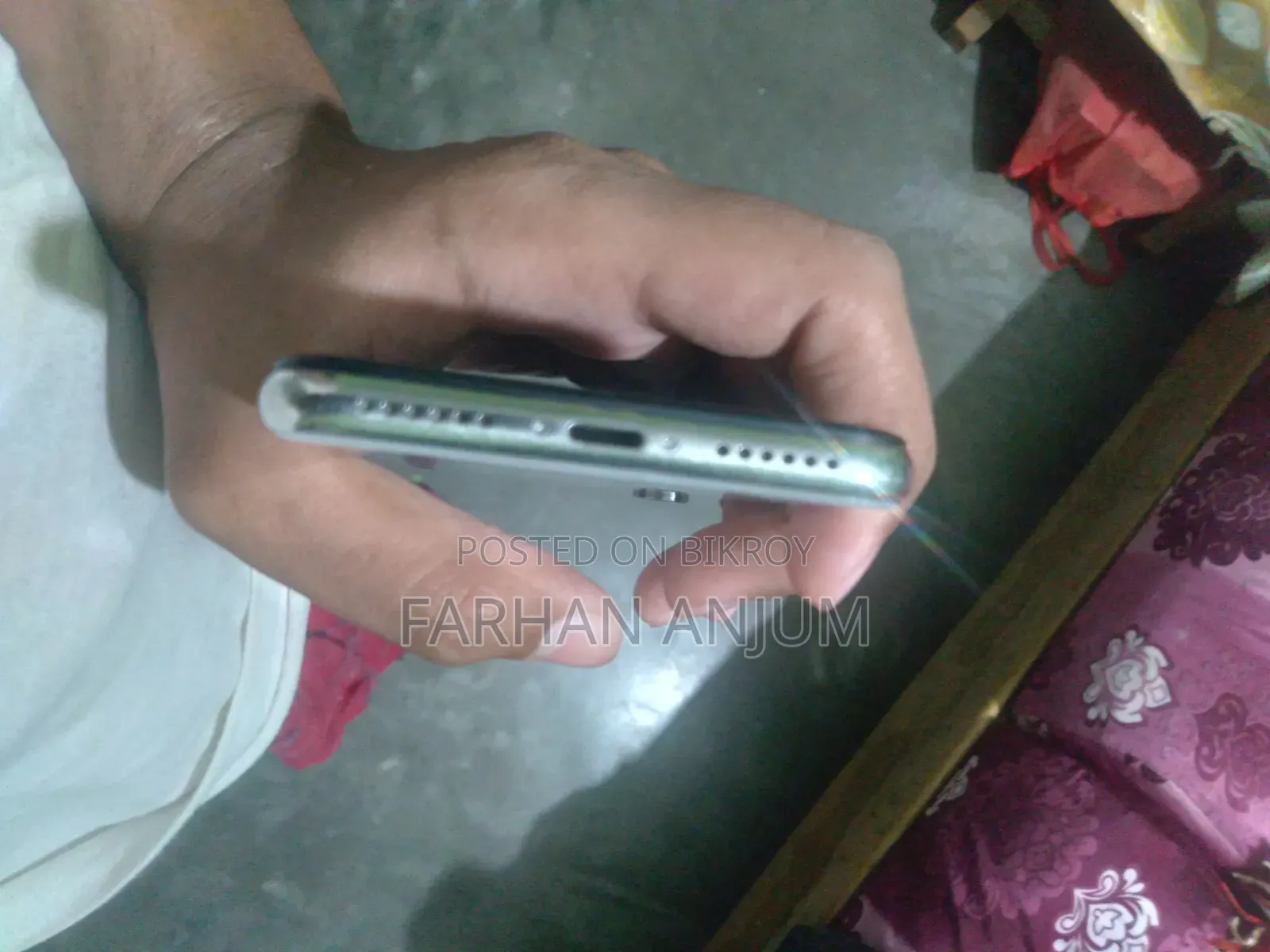 Apple iPhone X 64 GB White