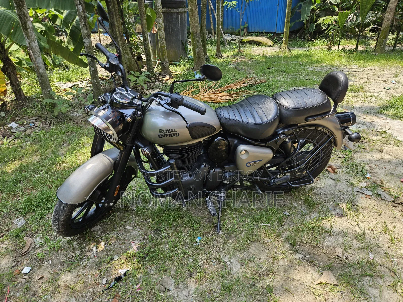 Royal Enfield Classic 350 2025 Gray