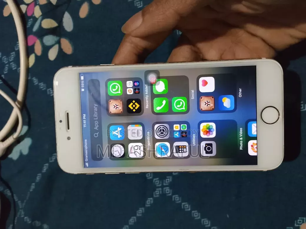 Apple iPhone 6s 16 GB Rose Gold
