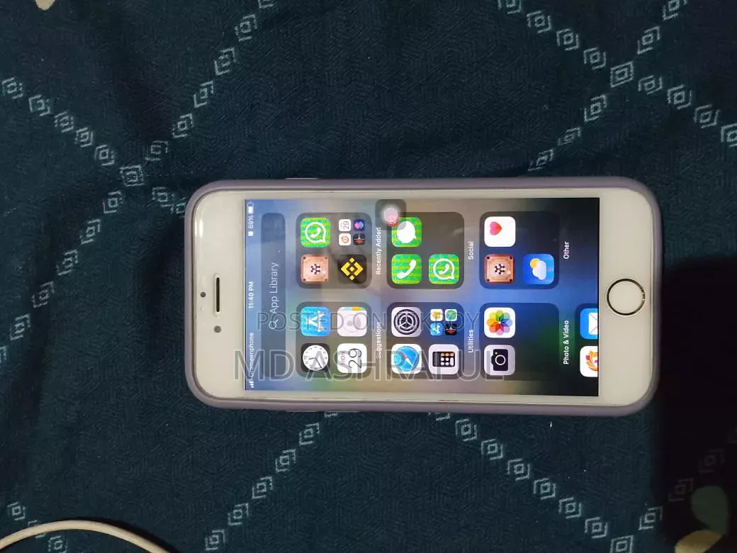 Apple iPhone 6s 16 GB Rose Gold