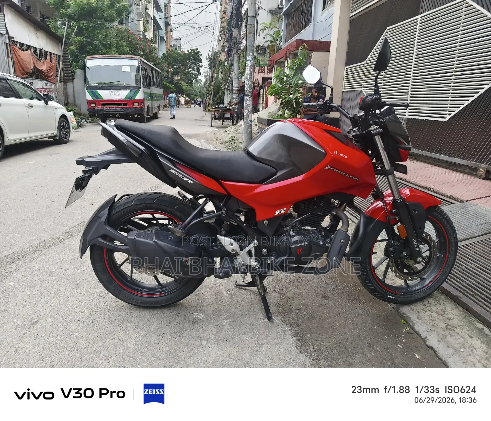 Hero Thriller 160R Refresh 2021 Red