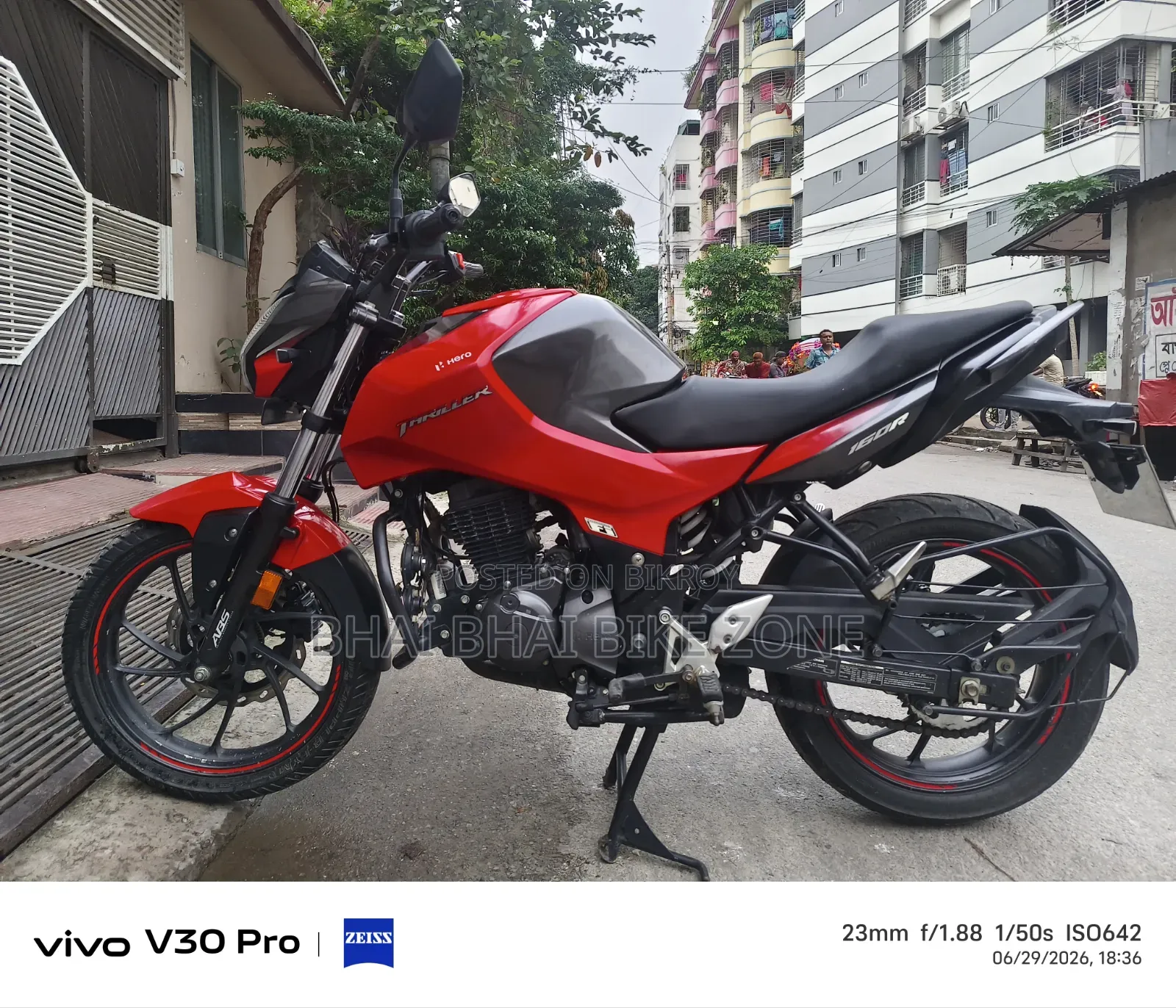 Hero Thriller 160R Refresh 2021 Red