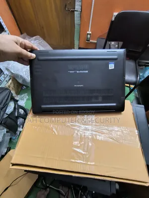 ল্যাপটপ ডেল ৮জিবি ইন্টেল কোর আই৫ এসএসডি ২৫৬জিবি