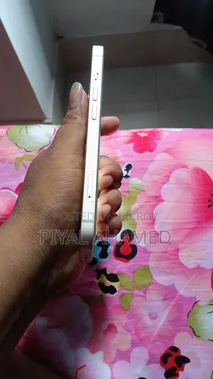 Apple iPhone 13 128 GB White