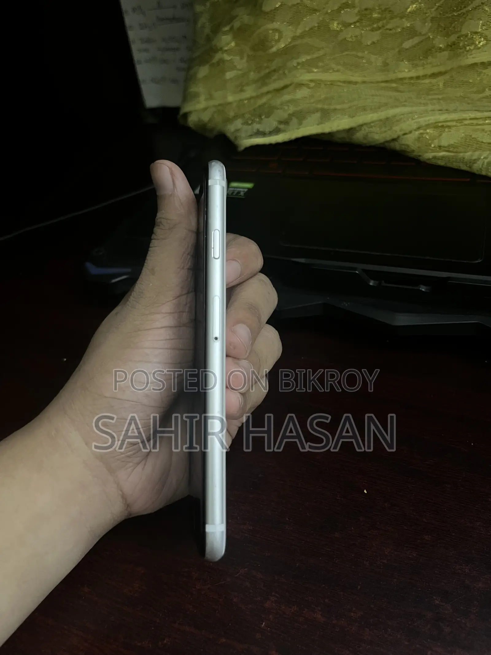 Apple iPhone SE (2020) 64 GB White