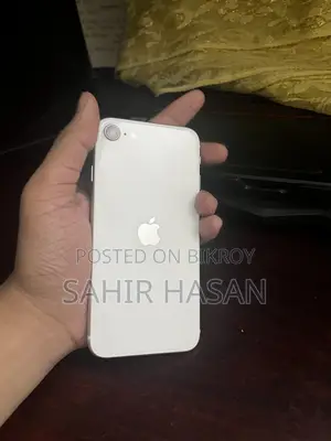 Apple iPhone SE (2020) 64 GB White