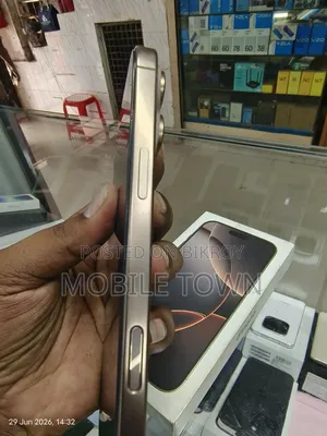 অ্যাপল আইফোন ১৬ প্রো ম্যাক্স ২৫৬ জিবি গোল্ড
