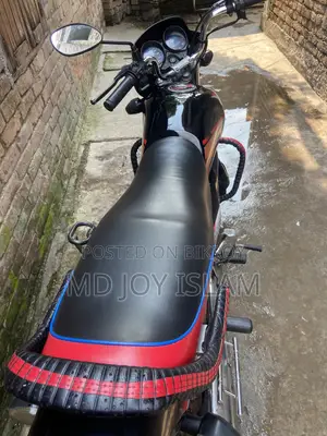 হিরো এইচএফ ডিলাক্স ২০১৮ কালো