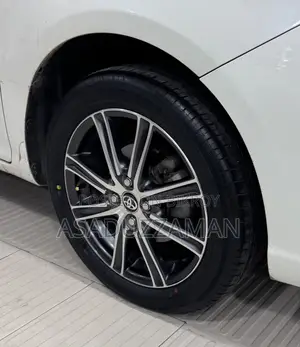Toyota Axio 1.5 Hybrid G 2WD 2015 Pearl