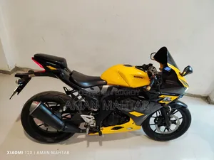 Suzuki GSX-R 2023 Yellow