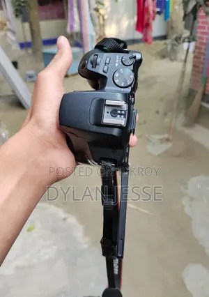 Canon 200d mark 2