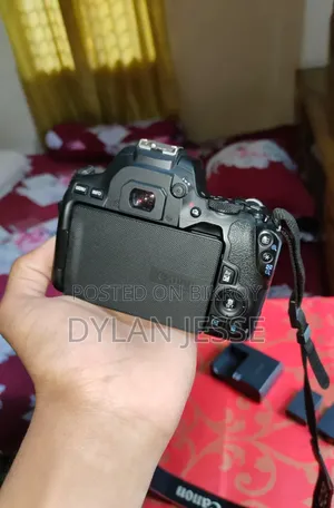 Canon 200d mark 2