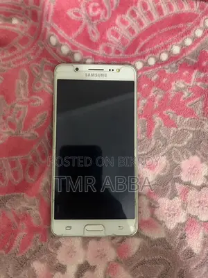 New Samsung Galaxy J5 16 GB White